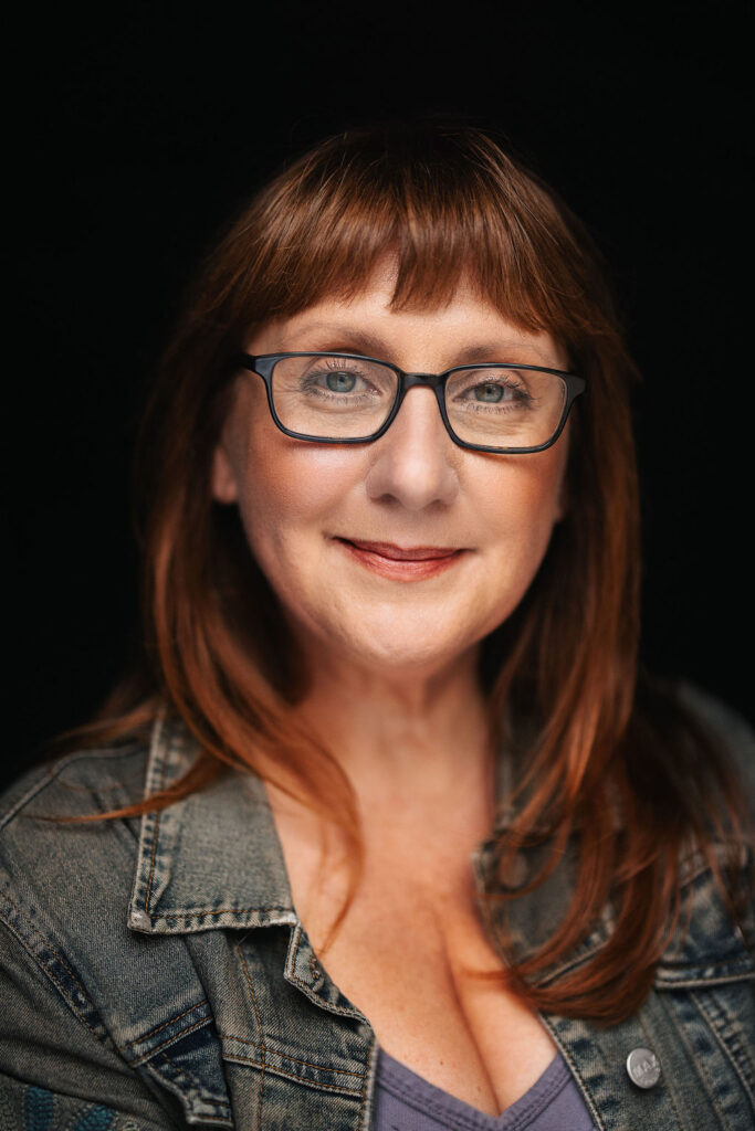 Q&A with Gloria Duke - Author Interview GLORIA KETTERER 306 Edit 683x1024
